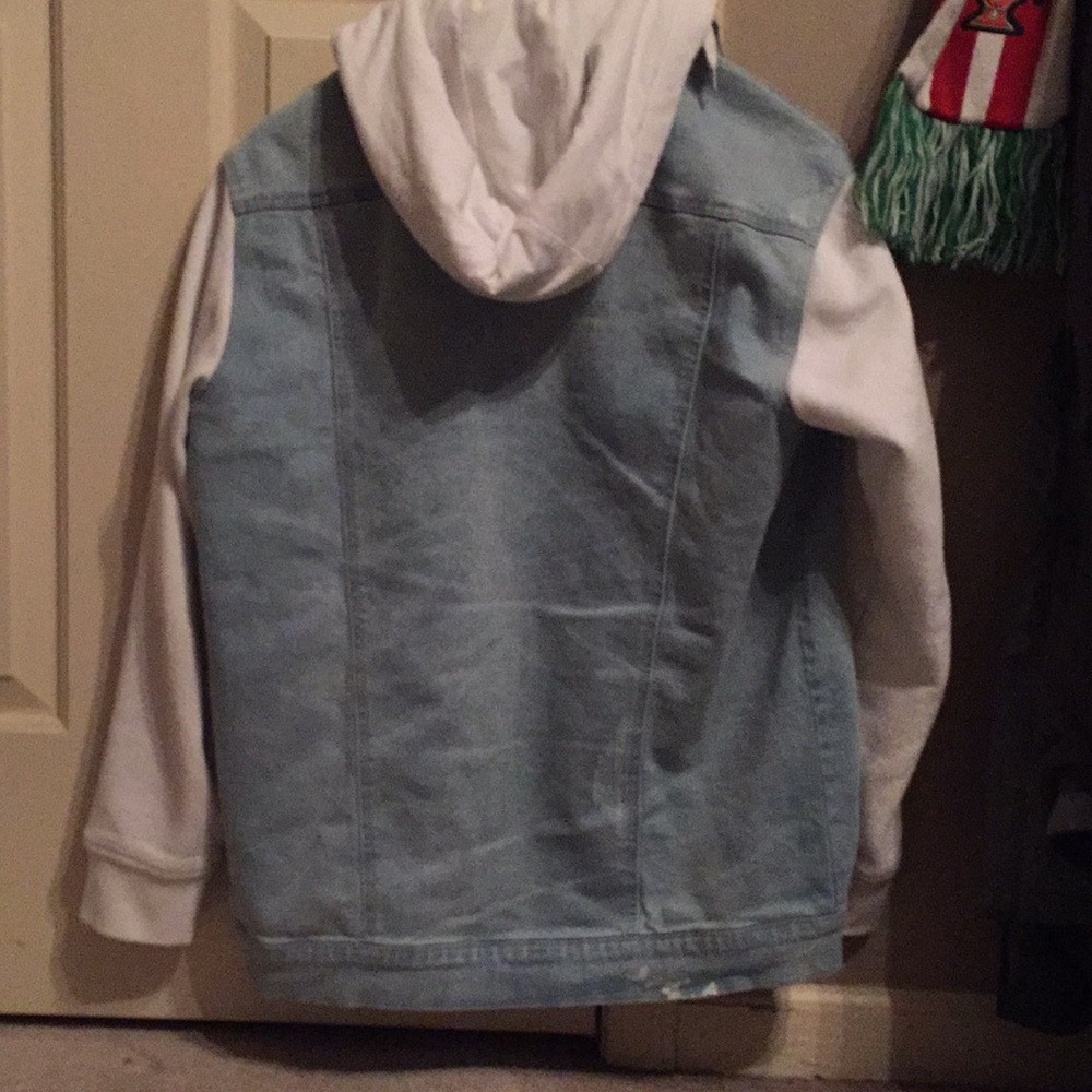 Jean jacket - Picture 2 of 2